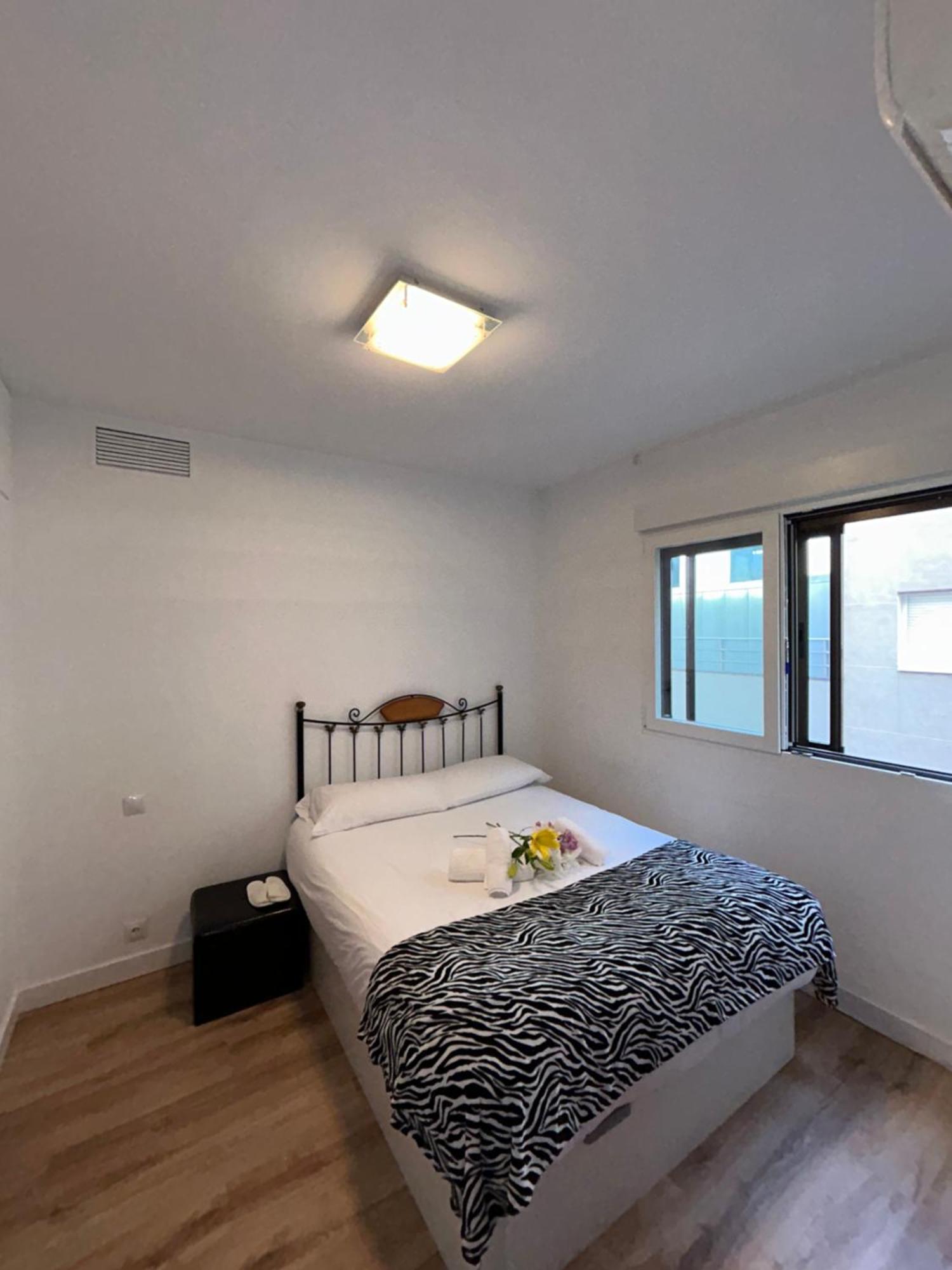Penthouse Madrid View Lägenhet Exteriör bild
